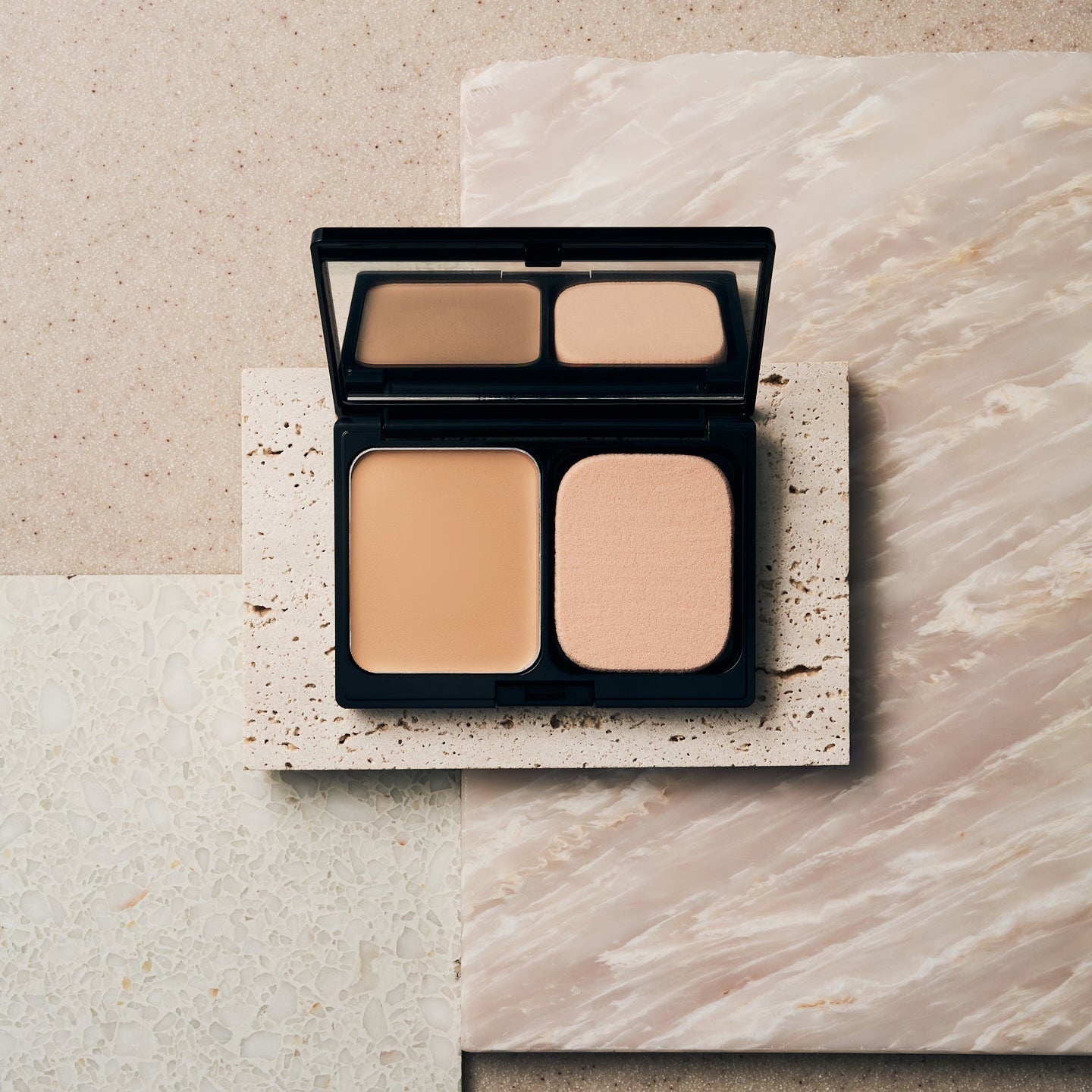 【替スポンジ付き】［レフィル］ブライトニングセラムコンパクト 02オークル - クレコスハウス